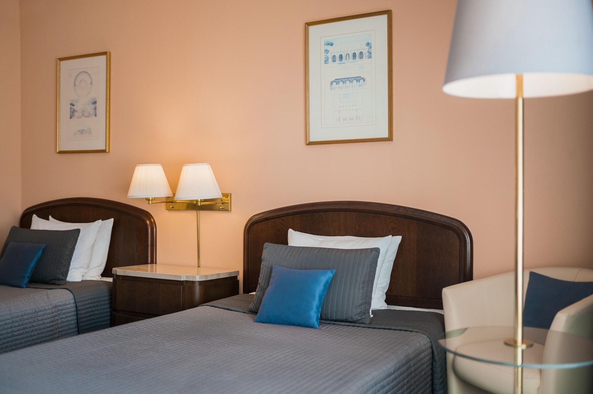 Booking Hotel & Spa Krakow Luaran gambar A room at the hotel