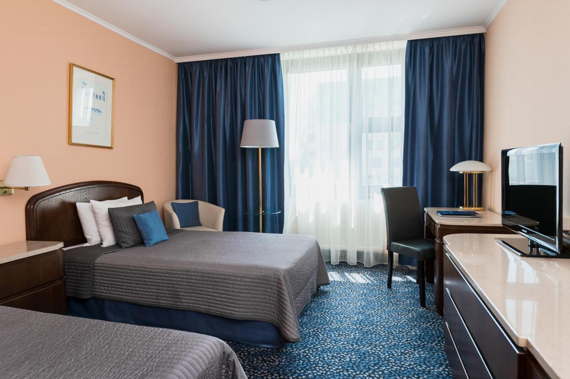 Booking Hotel & Spa Krakow Bilik gambar